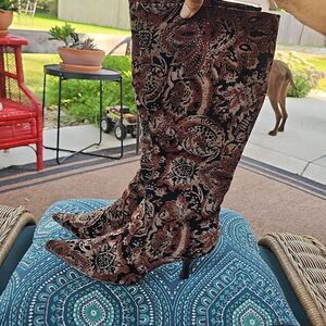 Bronx Paisley Velvet Tapestry brown/black/gold Pointed toe Heeled Boots size 9.5